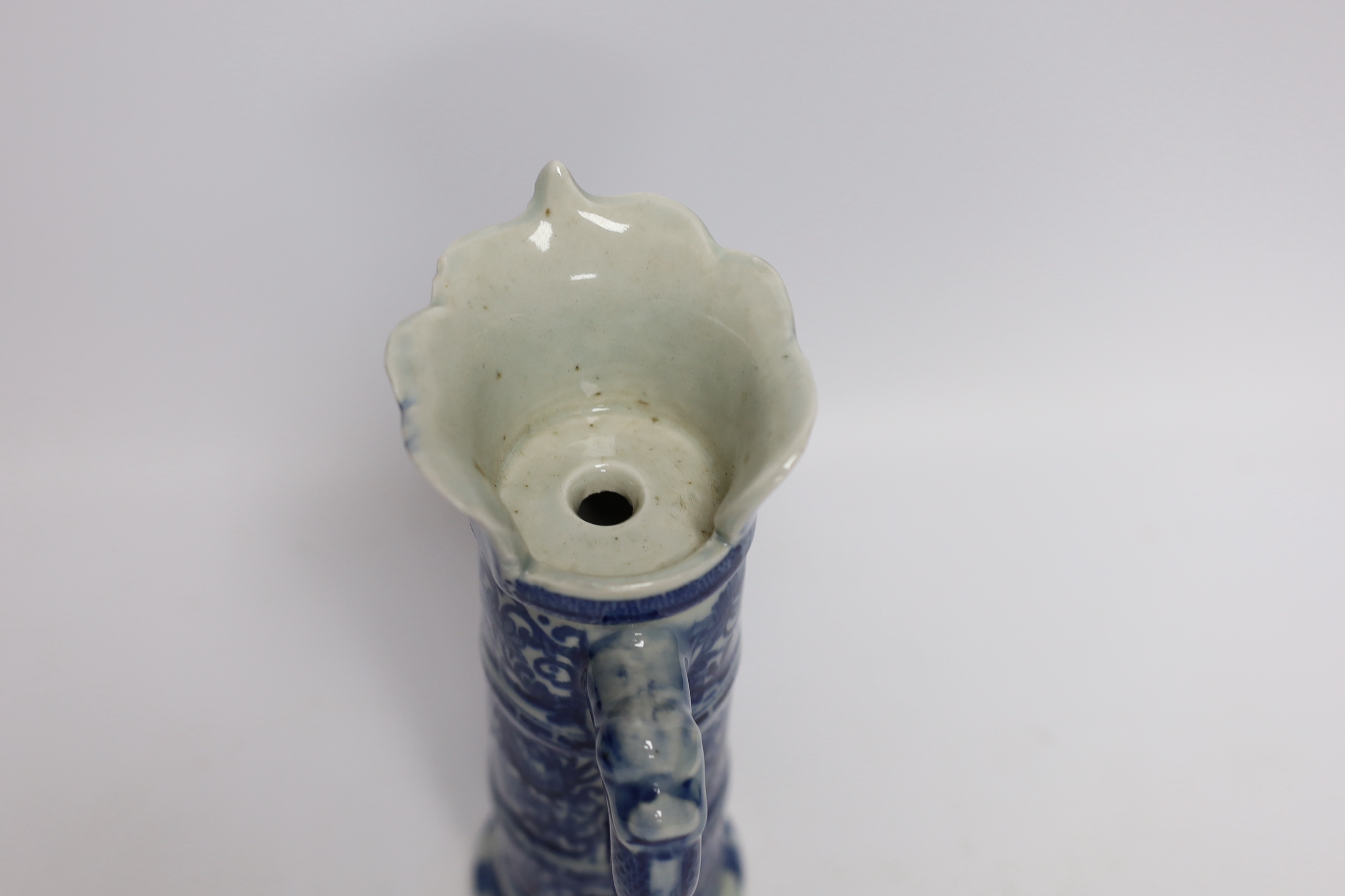 An early 20th century? Chinese blue and white wine pot and cover, 22cm